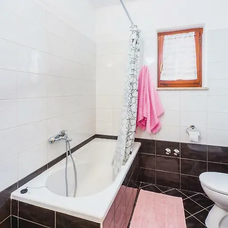 Gorgeous In With Wifi Apartment